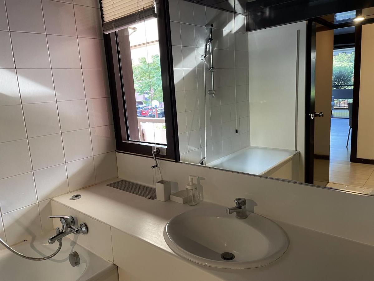 120 Mq Vicino A Banca Mediolanum E Ospedale Humanitas Apartment Basiglio Luaran gambar