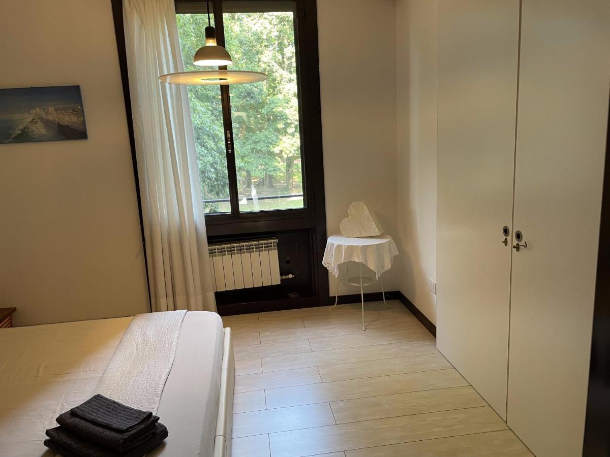 120 Mq Vicino A Banca Mediolanum E Ospedale Humanitas Apartment Basiglio Luaran gambar
