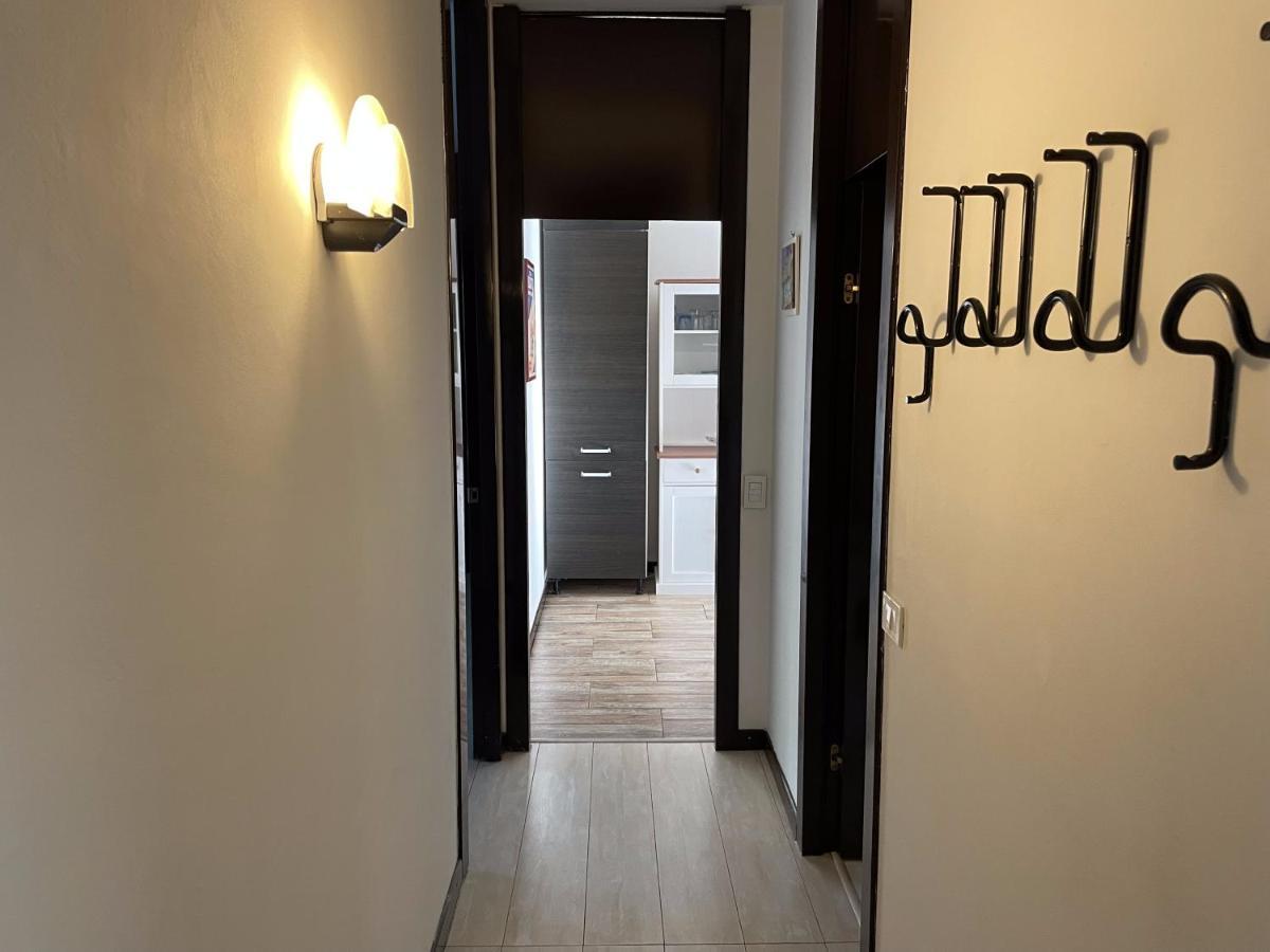 120 Mq Vicino A Banca Mediolanum E Ospedale Humanitas Apartment Basiglio Luaran gambar